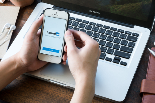 5 Signs of a Strong LinkedIn Presence