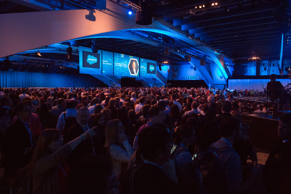 Top 20 Dreamforce Must-Dos from the Industry's Top Sales Experts