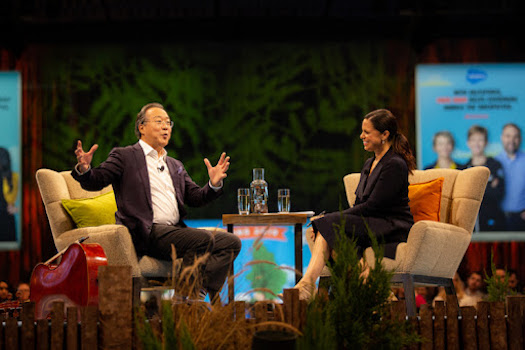 Photo of Yo-Yo Ma and Soledad O'Brien