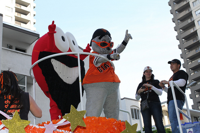 Photo of Lou Seal