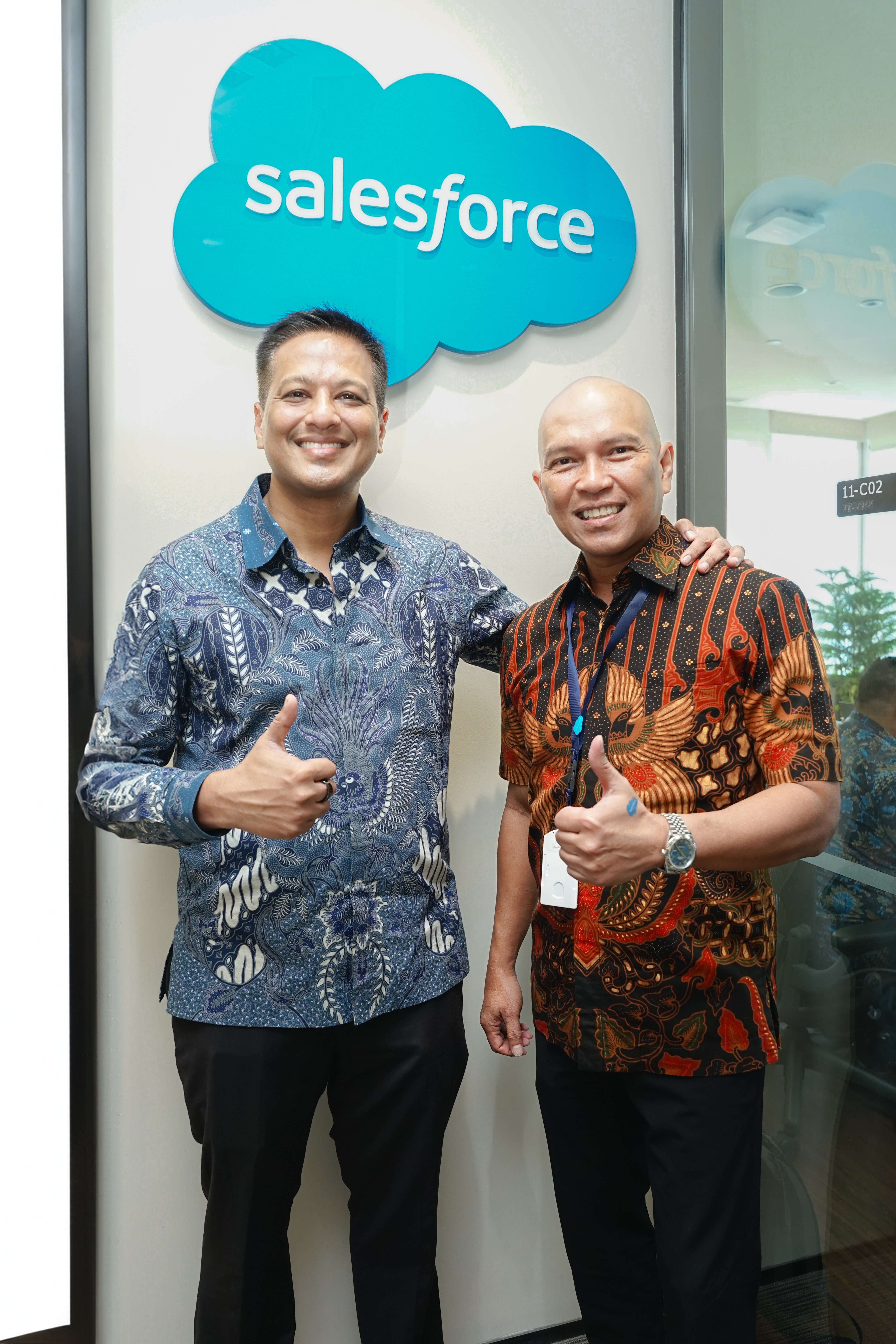 Sujith Abraham, Senior Vice President and General Manager, Salesforce ASEAN; Iman Muhammad, Regional Vice President and Country Director, Salesforce Indonesia