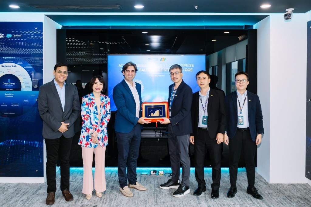 FPT launches first ASEAN Salesforce Center of Excellence