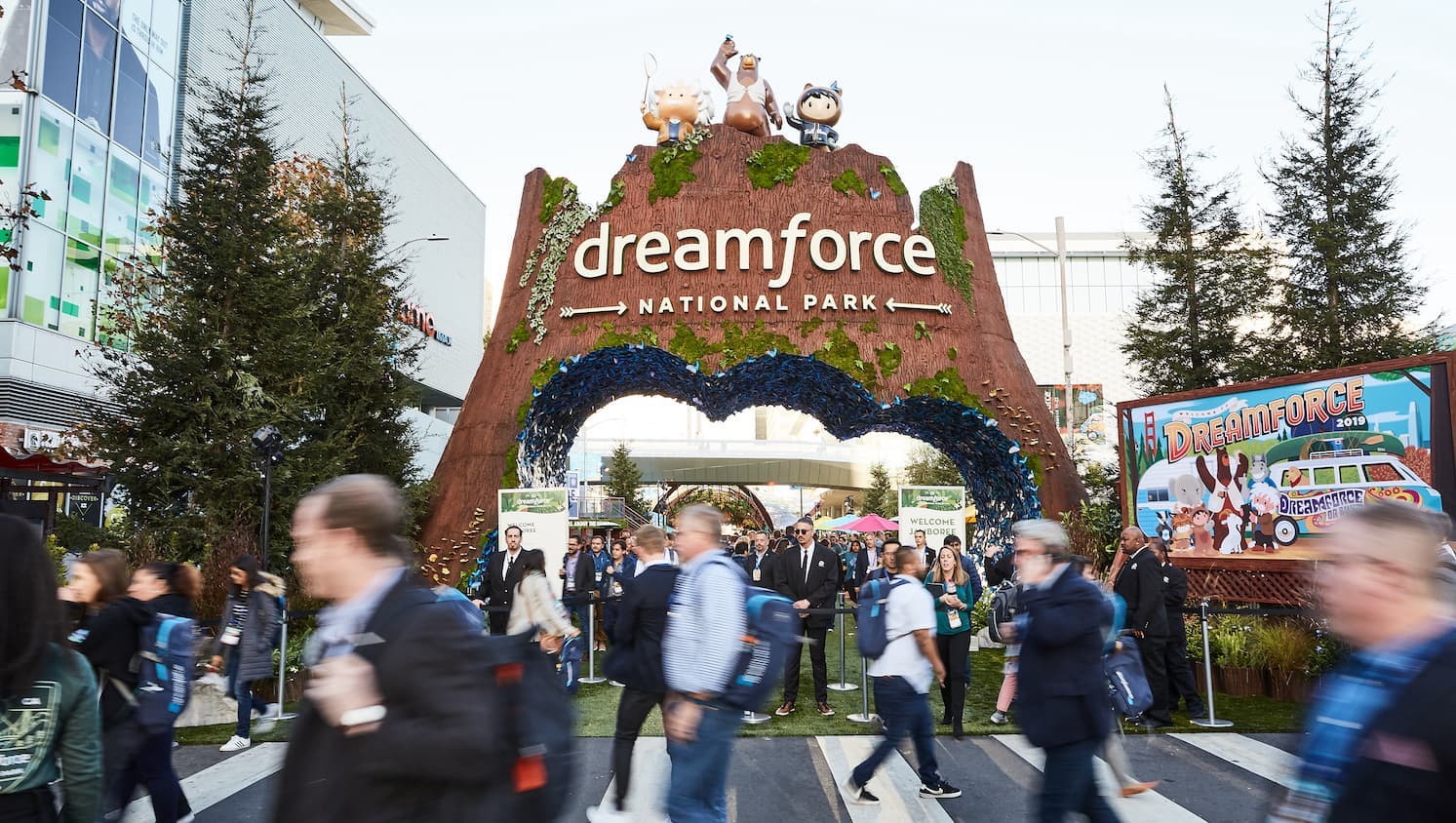salesforce world tour vs dreamforce