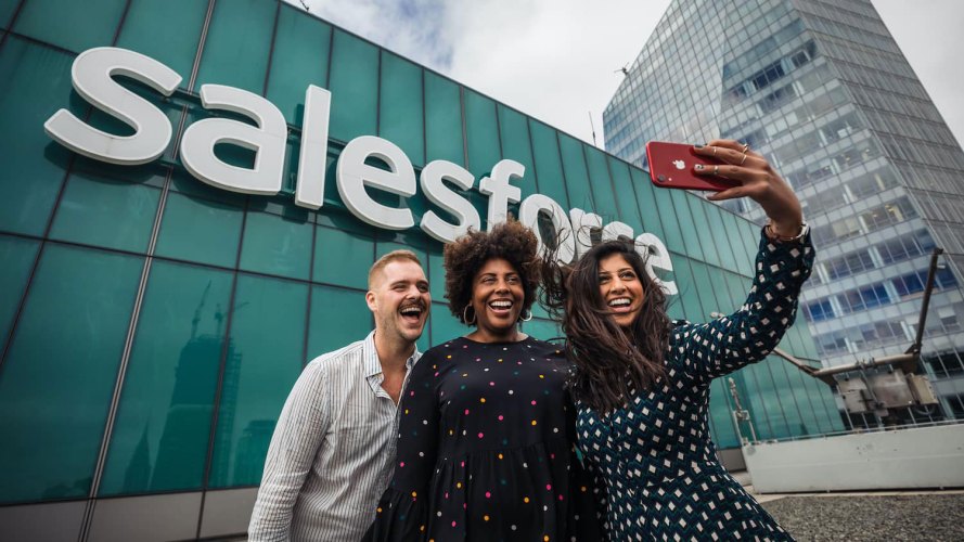 Salesforce colleagues snap a selfie