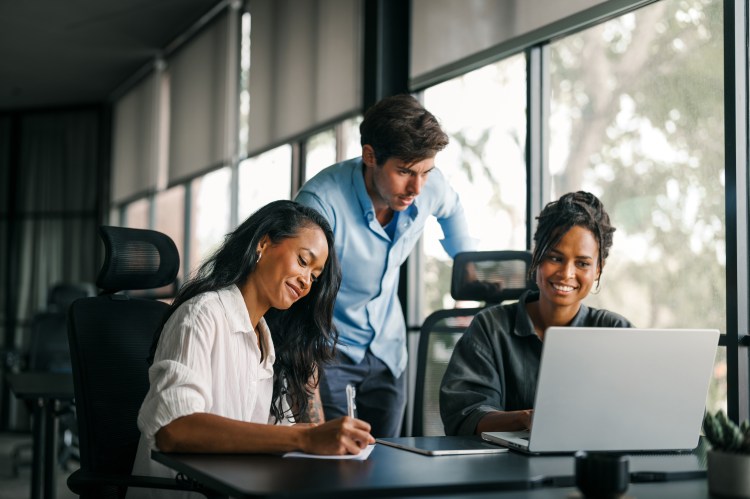 See how the Salesforce Workforce Development Program is opening doors for fresh graduates, career changers, and underrepresented groups in tech.