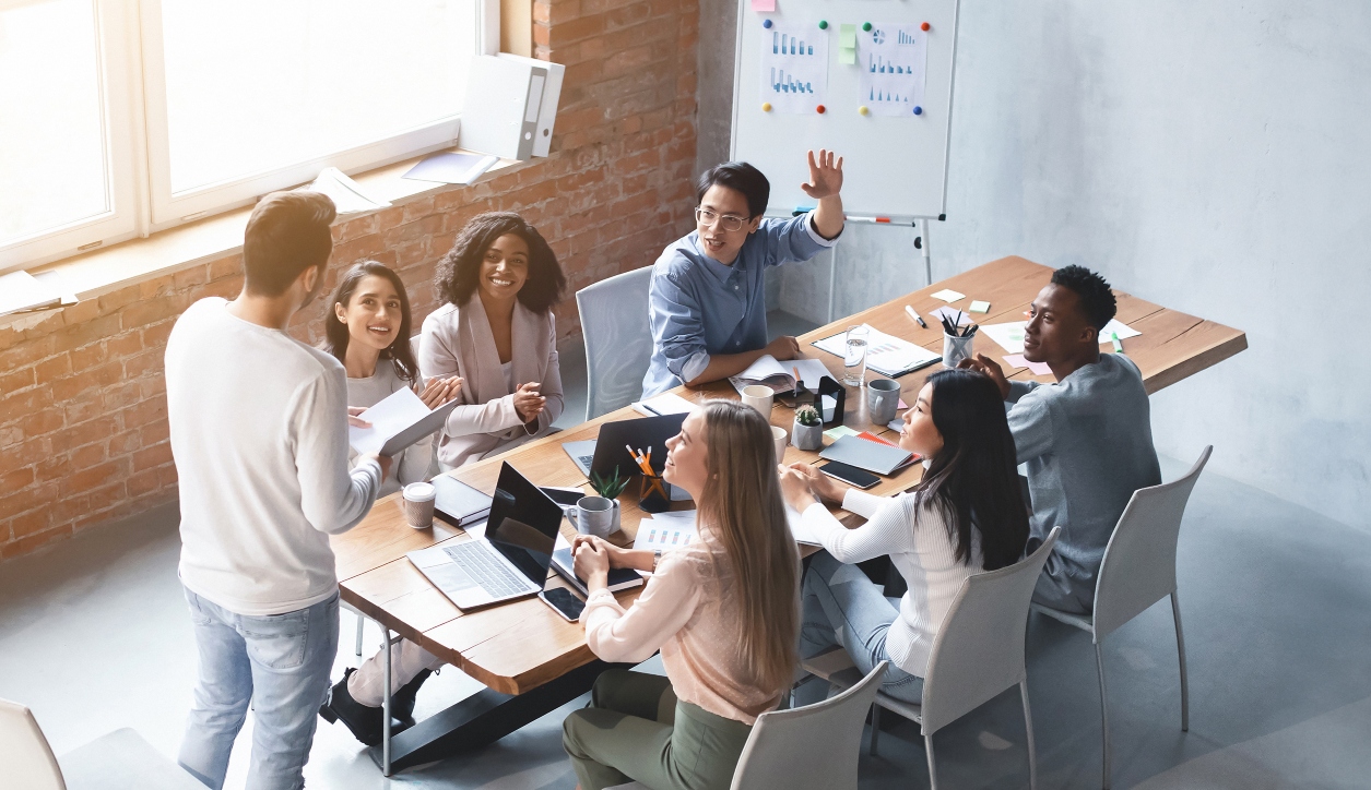Multiracial group of people having business meeting discussion in loft style office, high angle view SSUCv3H4sIAAAAAAAACoxWTY+bMBC9V+p/iDhvVGPzYXrsobdKva/2YGCSuAEb2WZX0Wr/ewcIWbCJslIO8fjh+fCb53n//m23i0phZRX93L0PK1zLpumtM8JJrdBMnq52A6oGs7RALZ02UjRLYylcdVKiBTSqvmkG88e4GVknXG/BDs6upko4OOIZk/F2xBTR87TezRvjJn6BW9Ff0F0D0dNix/blsPNH2gqaRijQvY3m/cnfncN+9VYqsPbHb6mEqjaPvTq8nTf9eZnTFkdQ1eUzCTTVBkRrnRxLccsFN1bHx5Su1nl28/Ey/RldXetloAExlfB58h2d3xyYdlk/WSNm6TNKUpbQJPJidqI5S3VcIbM4LQJgJQyMV7/EsZz7uBbUClRkaRr7IGSBcX23AsaE5AkN3GIBnXyV7rJ2TSghgeu+cRLcSa2Zg3HSlG+Cjagm6j4A18in3tqpG5ZRMFrciRj85HgcQN+0OX+lpm96o6o8yB/azl12thPI3iWY85TnQZjadBo7fA3NE0I5Ke7k/zj5ISMvnzzkksOmCJHoOfWRpRFSWVSY1idpTFieB/6PRnu0KrIkLGil27ZHmswCt44iqFVn9AGlAbEBWbCpAmaheoJSPrHijBcZZfHG4f+gcn5tiyCKVihUGGSCh43TmIUJdl9mwkX3vgDkGz3QTeK3DpOQMH2BpHb+dXFGQsJWGoW281MncQDUh4P0UslItt1QoZptMLCFMERsKR4UstX44HkUoTTESXVAkvr0GLo+THqj7TmWnOXp9pWbx/c9PtZw9EWSFcE1ltd3zkMmRRCo00cUU987dn2AlAqfHzU2k1+BlGWMBJSzJ3xN/HNJuqUTjzWiRrE1Fh6reIcDweM2c4Czi250UMw0Dl4n7EUDHU5F0Hv3SQmNk4DHosZQnbRf6g7r+tpvdlQ98ql6i6FA9LXUi/f/VVeiGS6ZLUCdkdXkep699PWC588q1AJnhswjiu01h9Jo3Yly7P4DHguz/SSsxS/q2b7whe+F08Ptza6UduPMch19onp6e6KYUcoYxx+ykJIEu385Kp7kIP/jVHUbIXV1lvVyhJRDBBEtBUtISfb0wMQ+gZTvBeSw5yIreSKA19nQOB//AQAA//8DANwQog70CgAA