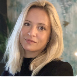 Lucy Mills Salesforce