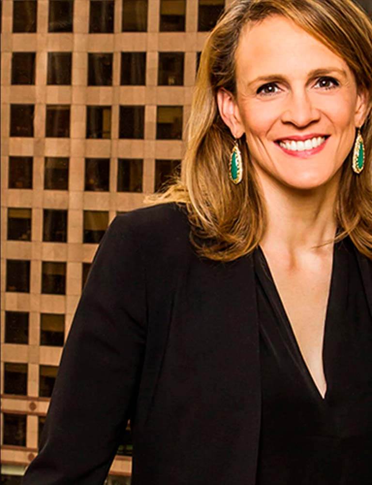 Christa Quarles headshot