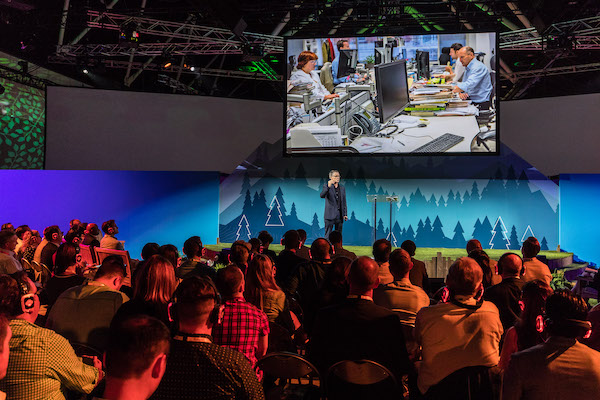 4 world-class experts share their best sales tips at the Salesforce World Tour Sydney