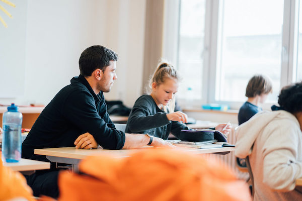 Salesforce weitet Bildungsengagement auf Teach First Deutschland aus: Investition in unsere Zukunft