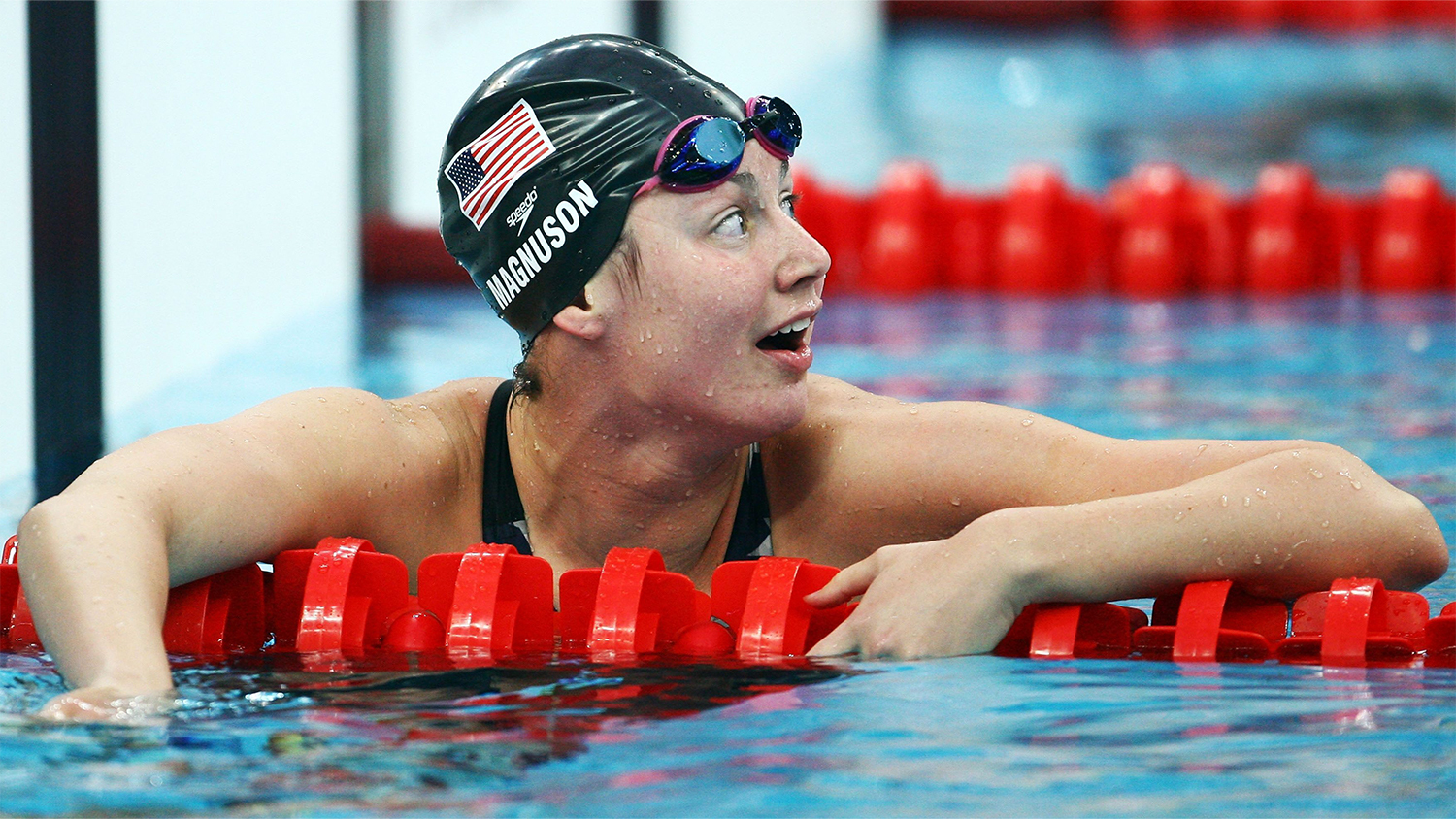 US-Schwimmerin im Pool bei den Olympischen Spielen