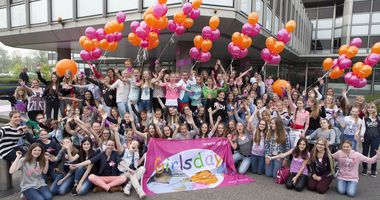 Neelie Kroes opent Girlsday 2016 op World Tour Amsterdam