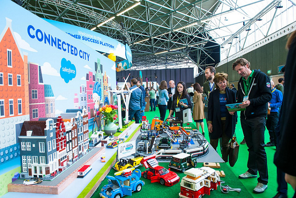 Connected Lego City: Salesforce spelenderwijs ontdekken