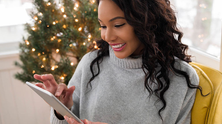 How To Build Loyalty With Year-Round Holiday Marketing Strategies