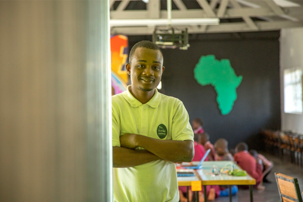  Trailblazer Voices: Teaching the Next Generation of Coders in Kenya 
