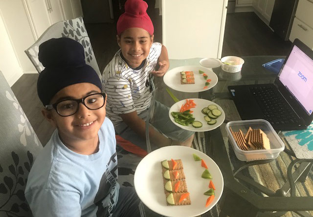 kids learning a fun lesson virtually