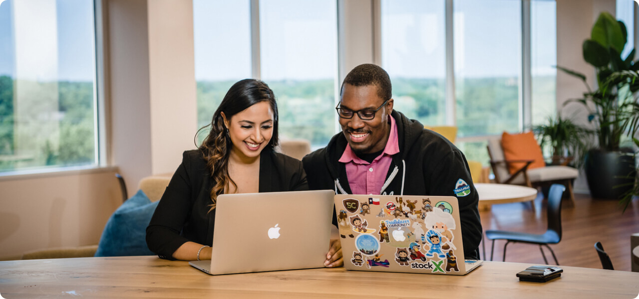 dc employees collaborating together 