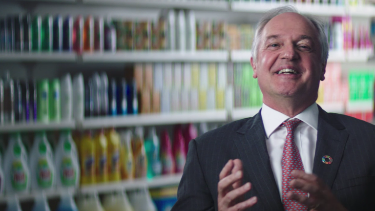 Brunello Cucinelli - 스토리 보기