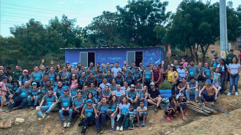 Salesforce se une a TECHO y RITA para construir los sueños de las familias colombianas