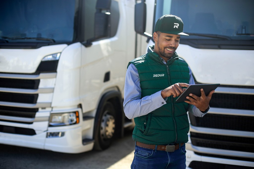 Redur REDUR: Transformación e innovación en un sector tradicional - Salesforce