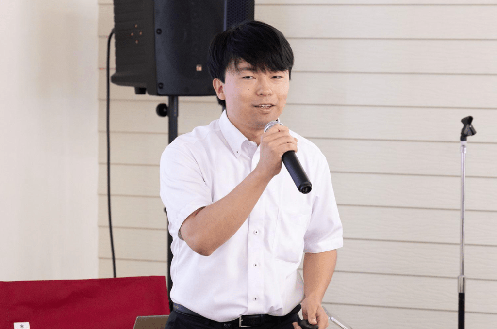 Aチームの教育庁財務課 佐藤辰哉氏