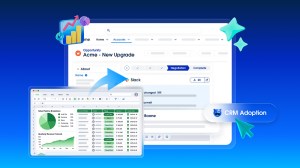 엑셀 스프레드시트 데이터가 화살표로 세일즈포스(Salesforce) CRM 프로그램 화면으로 이동하는 모습, 디지털 전환 실패 사례를 표현한 이미지