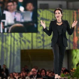 This is an image of the Dreamforce 2019 opening keynote