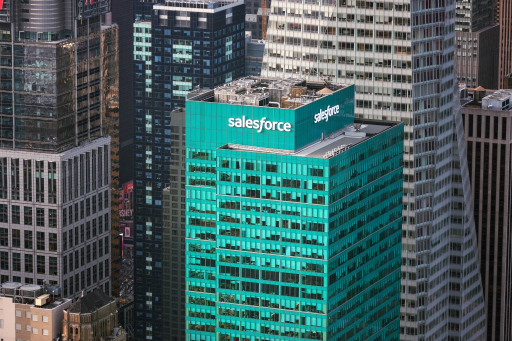 This is an image of the Salesforce Tower in New York City