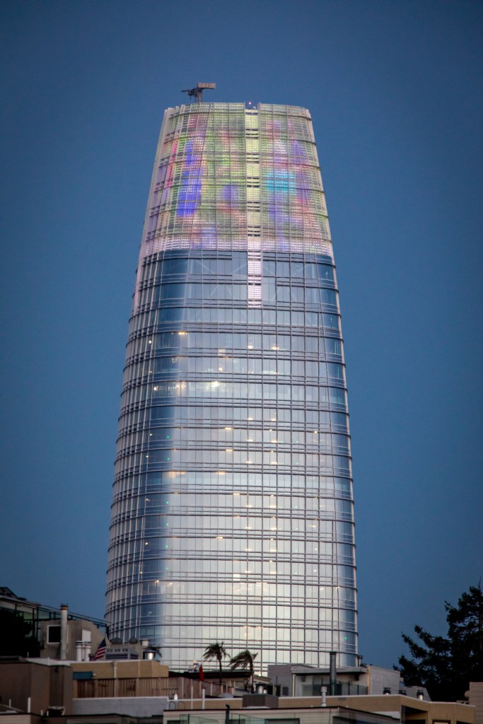 This is an image of the Salesforce Tower in San Francisco