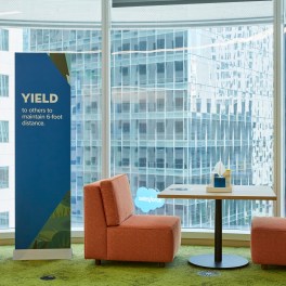 Salesforce Tower San Francisco - Booth Seating