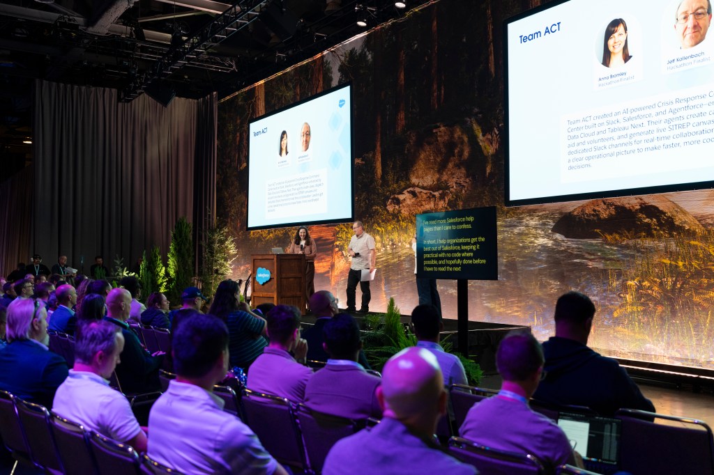 Team ACT presents their Hackathon pitch at Dreamforce.